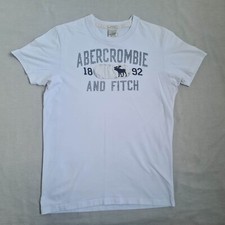 Camiseta Masculina Abercrombie & Fitch Ajuste Muscular Tamanho P Bordada Musgo Branca Ano Novo comprar usado  Enviando para Brazil