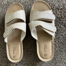 Softlites women sandals for sale  CARDIFF