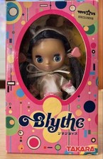 Boneca Takara Petite Blythe Cherry Berry Girl brinquedo com caixa cabelo preto olhos azuis comprar usado  Enviando para Brazil