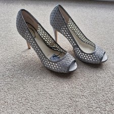 Debut uk7 eur40 for sale  NEATH