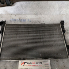 Radiatore mercedes benz usato  Italia