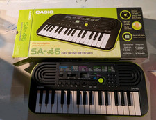 Usado, Casio Mini Teclado SA-46 Preto/Verde 32 Teclas 100 Tons Funciona Ótimo!  Orig. Caixa comprar usado  Enviando para Brazil