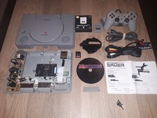 Usado, PlayStation com estação! -CARREGADO 256GB Laser Bear- MemCard PRO- MONTAGEM EM UNIDADE DE DISCO comprar usado Usado, PlayStation com estação! -CARREGADO 256GB Laser Bear- MemCard PRO- MONTAGEM EM UNIDADE DE DISCO comprar usado  Enviando para Brazil