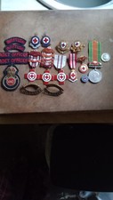 Un increíble conjunto de medallas e insignias de la Cruz Roja Segunda Guerra Mundial, todas del mismo dueño segunda mano  Embacar hacia Mexico