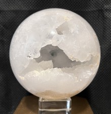 White geode quartz for sale  Olympia