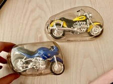 2 motocicletas em miniatura: Honda e BMW comprar usado  Enviando para Brazil