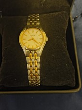  Relógio feminino Bulova aço inoxidável e pulseira de prata diamante 1/20 quilates, usado comprar usado  Enviando para Brazil