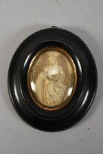 N62Z51- Praca klasztorna pianka morska lub sztukateria relief Anna uczy Marii czytania na sprzedaż  Wysyłka do Poland