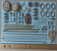 Lot vintage jewlery for sale  Ipswich