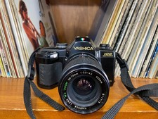 Macchina fotografica yashica usato  Sassari