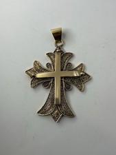 Pendentif croix 18k d'occasion  Saint-Jeannet