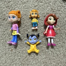 Conjunto de bonecos de PVC Disney Junior Vampirina – Goldy & Bear, Bridget Vee e mais comprar usado  Enviando para Brazil