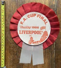 1986 LIVERPOOL FC 'FA Cup Final' ROSETTE. 22cm x 17cm. Excelente. comprar usado 1986 LIVERPOOL FC 'FA Cup Final' ROSETTE. 22cm x 17cm. Excelente. comprar usado  Enviando para Brazil
