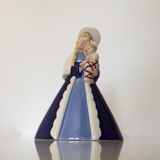 Statue maternité porcelaine d'occasion  Quelaines-Saint-Gault