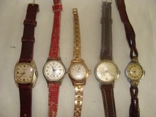 Lot montres femme d'occasion  Montrouge