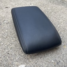 2014-2020 MITSUBISHI OUTLANDER CONSOLE CENTRAL TAMPA APOIO DE BRAÇO TAMPA COURO PRETO FABRICANTE DE EQUIPAMENTO ORIGINAL comprar usado  Enviando para Brazil