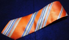 Gravata listrada PAUL FREDRICK FEITA NOS EUA LARANJA/AZUL/AMARELA - GRAVATAS DE DESIGNER. comprar usado Gravata listrada PAUL FREDRICK FEITA NOS EUA LARANJA/AZUL/AMARELA - GRAVATAS DE DESIGNER. comprar usado  Enviando para Brazil