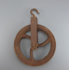 Ancienne poulie fonte d'occasion  Brioux-sur-Boutonne
