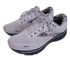 Brooks womens ghost for sale  Brunswick