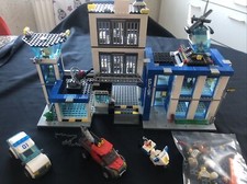 Lego 60047 commissariat d'occasion  Sainte-Croix-en-Plaine