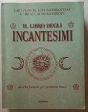 Libro libro degli usato  Sale