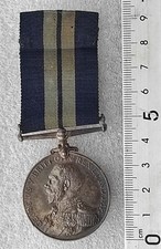 Medaille anglaise distinguishe d'occasion  Plombières-lès-Dijon
