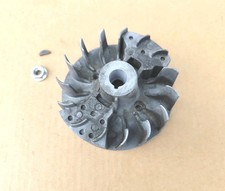 Volano magnetico decespugliato usato  Parma
