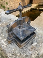 Ancienne presse relier d'occasion  Apt