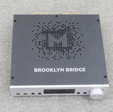 Amplificatore per cuffie usato  Spedire a Italy