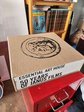 Essential art house d'occasion  Expédié en Belgium