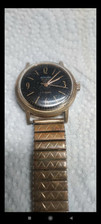 Ancienne montre bracelet d'occasion  Octeville-sur-Mer