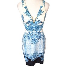 Mini vestido Colcci floral recortado branco e azul tamanho P sem mangas costas abertas comprar usado  Enviando para Brazil