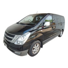 Hyundai i800 windscreen for sale  ABERDEEN