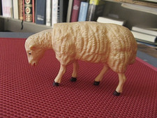 535.2 plastic sheep d'occasion  Expédié en Belgium