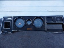 Gauge cluster assembly d'occasion  Expédié en Belgium