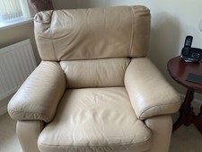 cream seater leather 3 sofa for sale cream seater leather 3 sofa for sale SOUTHAMPTON