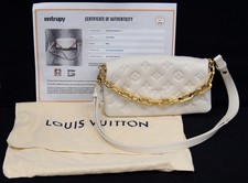 Louis vuitton pochette d'occasion  Expédié en Belgium