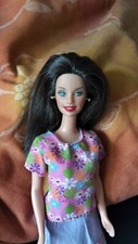 Barbie castana scura usato  Bologna