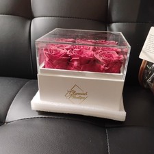Glamour Boutique 9 peças. Caixa de presente de vidro plexy quadrado Forever Rose rosas preservadas, usado comprar usado  Enviando para Brazil