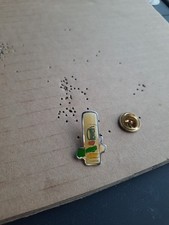 Usado, Pin's OÉ Déodorant Hygiène Aerosol M.D.B. - Pins Badge Pin L32 comprar usado  Enviando para Brazil