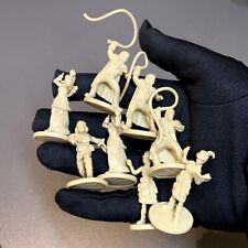 8 PIEZAS Personaje Arcanista Exorcista Minis Folklore: La Afflicción Juguetes de Juego segunda mano  Embacar hacia Mexico