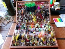 Boite mouche pleine d'occasion  Limoges-