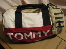 Usado, Bolsa de viagem vintage anos 1990 Tommy Hilfiger com alças vermelha bronzeada branca preta comprar usado  Enviando para Brazil