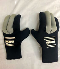 Guanti sub neoprene usato  Castellazzo Bormida
