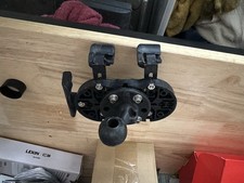 Guidão de motocicleta 360° suporte para telefone trava automática para iPhone Samsung comprar usado  Enviando para Brazil