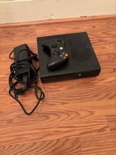 Consola Microsoft Xbox 360 S 4GB - Negra (1439) Para los amantes de los juegos ¡y funciona muy bien! segunda mano  Embacar hacia Mexico