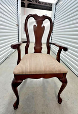 Conjunto de 6 Cadeiras de Jantar Estilo Chippendale - Fabricado nos EUA comprar usado Conjunto de 6 Cadeiras de Jantar Estilo Chippendale - Fabricado nos EUA comprar usado  Enviando para Brazil