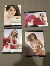 Affiches publicité parfums d'occasion  Dangé-Saint-Romain