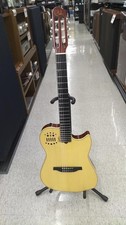Chitarra elettrica classica usato  Spedire a Italy