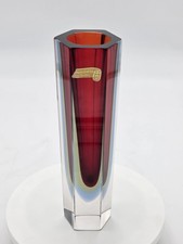 Lindo vaso bloco hexagonal de vidro Murano facetado vermelho, azul e amarelo Sommerso comprar usado Lindo vaso bloco hexagonal de vidro Murano facetado vermelho, azul e amarelo Sommerso comprar usado  Enviando para Brazil